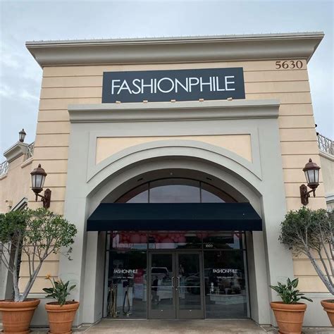 fashionphile outlet store.